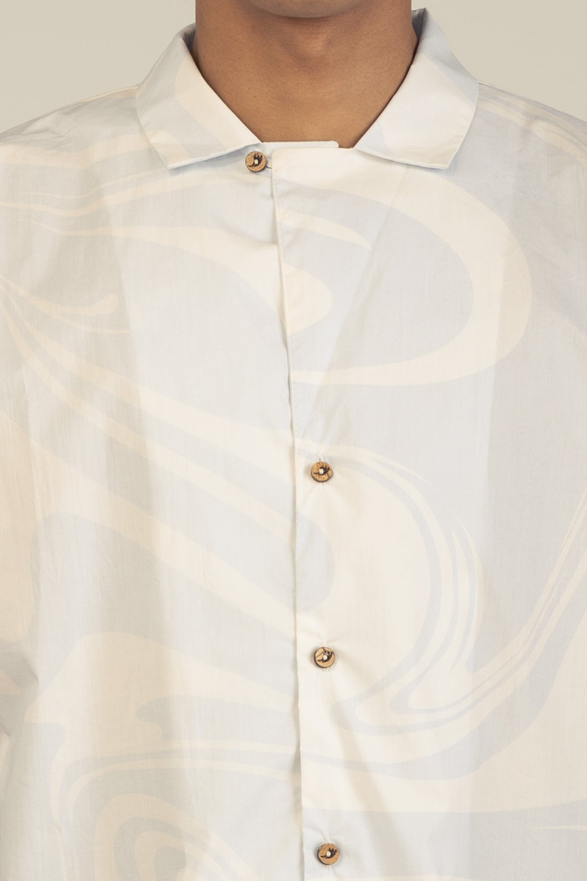 Convertible Boxy Camp Collar in Marble Sky