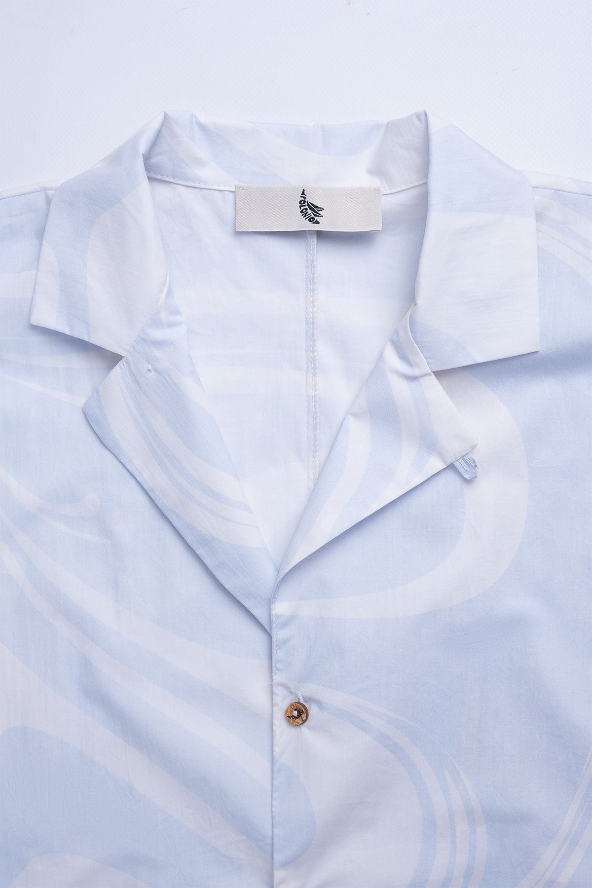 Convertible Boxy Camp Collar in Marble Sky